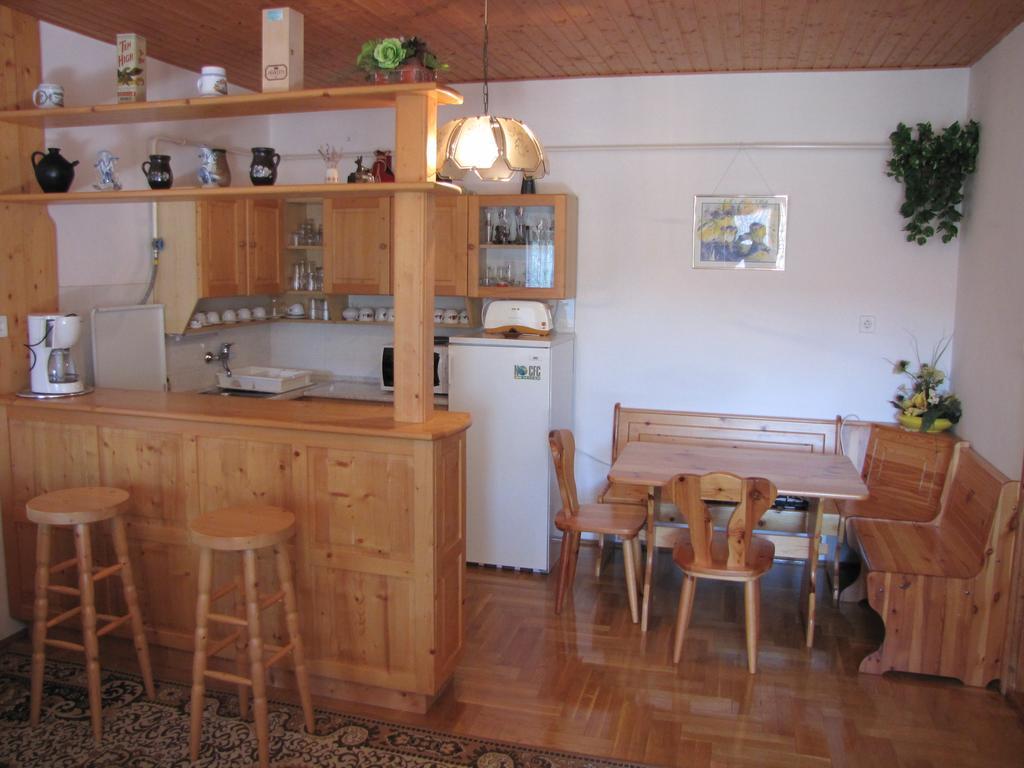 Schmidt Apartment Balatonfenyves Bilik gambar